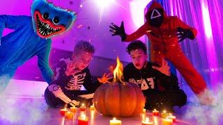 Попали Игру В Кальмара на Хеллоуин  Squid Game Halloween in Real Life