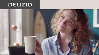 Odri bestellt einen Lungo von Delizio - Kaffee wie vom Barista