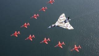 Southport Air Show - XH558 with The Red Arrows one last time - Feel the Pride