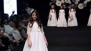 Desfile de LILUS en la 10 edicion paseo magico FIMI 2023 en la FERIA DE VALENCIA 2023.