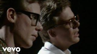 The Proclaimers - Throw The R Away Official Video