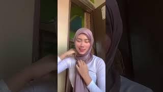 LIVE TIA HIJAB CANTIK MAININ BIBIR PART 2