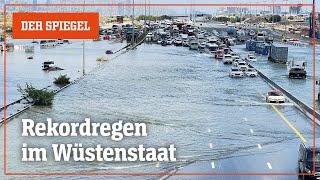 Unwetter in den Vereinigten Arabischen Emiraten Flughafen unter Wasser  DER SPIEGEL