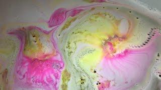 Lush harajuku girls bathbomb demo