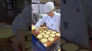 24歳の和菓子職人が作る絶品どら焼き【本郷三丁目 扇屋】 #japanesefood #東京グルメ #streetfood