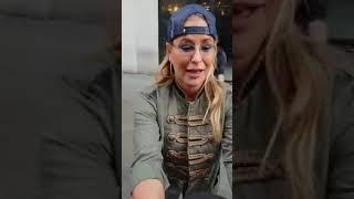 Anastacia ed un artista di strada 20102018