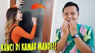 PRANK ELVINA KUNCI DI KAMAR MANDI VILLA KITA KASIH SUARA MENAKUTKAN