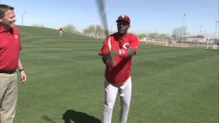 Eric Davis imitates Willie Stargells batting stance