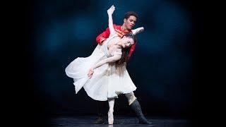 The Nutcracker Act I pas de deux Anna Rose OSullivan Marcelino Sambé of The Royal Ballet