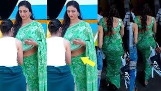 Uff Navel.. Dekh Ke Sabka Nikla  Tabu Flaunts Her Navel In Saree At Kapil Sharma Show