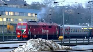 BY Diesel TEP 70 BS 049 leaving Vilnius station with Kaliningrad Peterburg Express 2018-01-05