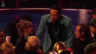 Watch SMOKEY ROBINSON TAYLOR SWIFT & Audience Reactions At The 2023 GRAMMYs