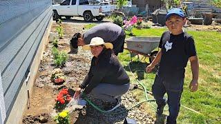 Aquí Plantando Flores en mi casa Con mis Hijos Y toda la familia @Vagantedemichoacan