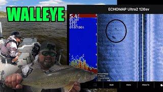 Fishing one of the best Walleye Lakes in Manitoba