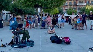 Busking in Pamplona - great response Stop Breaking Down