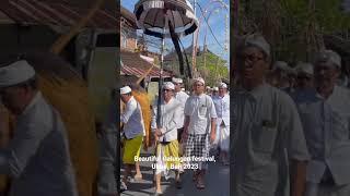 Balinese Ladies with offering Galungan festival 2023 #bali #ubud #galungan  #offerings  #pulaudewata