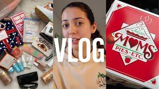 VLOG My Xmas Gifts Julian Moms Pie & Exciting News