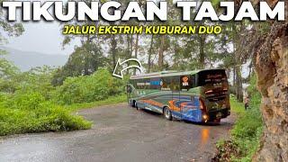 DETIK-DETIK BUS ALS 06 MELEWATI TIKUNGAN TAJAM KUBURAN DUO RIMBO PANTI JALUR EKSTRIM SUMATERA BARAT