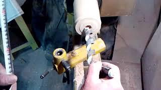 Как просверлить сквозное отверстие в заготовке How to drill a through hole in the workpiece
