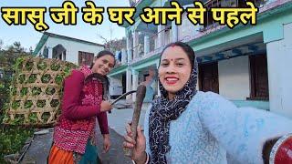 आज किया किचन गार्डन में खूब सारा काम  Preeti Rana  Pahadi lifestyle vlog  Triyuginarayan