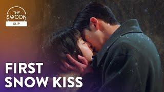 Nam Joo-hyuk closes the distance between him and Kim Tae-ri  Twenty Five Twenty One Ep 13 ENG SUB