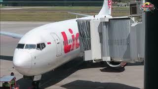 Lion Air Persiapan Take Off di Bandara Ahmad Yani Semarang