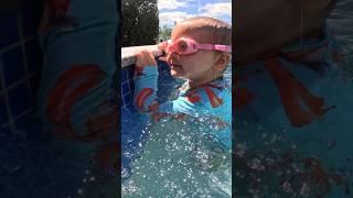 Swimming To Wall #swimming #pool #toddler #learntoswim #underwater #2yearsold
