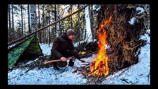SOLO BUSHCRAFT OVERNIGHT - Camp in the woods Easy shelter Bushcraft cooking Axe etc.