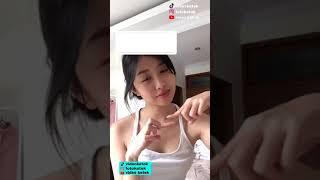 VIDEO KETEK - CEWEK PAKE TANKTOP MEMANG TIADA DUANYA 