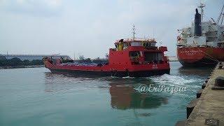 SKILL DEWA  NAHKODA KAPAL KELUAR DARI PELABUHAN TANPA ASSIST TUG