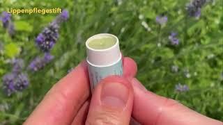 Anwendung der plastikfreien Calibar® Lippenpflege