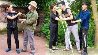 Hoa helps Tuan learn to walk their feelings have taken step forward - The thief becomes good person
