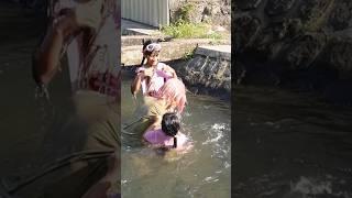 KALIAN PERNAH MAIN DI SUNGAI GAK NII? #viralvideo #trending #viraltiktok  #shorts