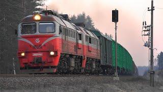 2М62К-0922 с грузовым поездом  2M62K-0922 with a mixed freight train