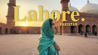 Exploring LAHORE PAKISTAN as a Solo Female Traveler my experience with Couchsurfing