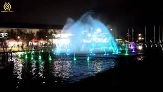 Kondisi Malam Hari Di Kiara artha Park Bandung  Malihat Keindahan Air mancur Kiara artha Park