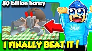 I FINALLY DEFEATED COCONUT CRAB AND GOT 80 BILLION HONEY In Bee Swarm Simulator