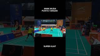 ANAK MUDA PUNYA TANGAN SUPER KUAT #badminton #badmintonplayer #badmintonworld #badmintonjapan