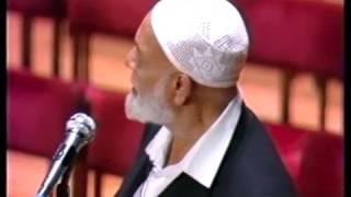 Teacher questions How can we believe in a man who was ILLITERATE? Ahmed Deedat