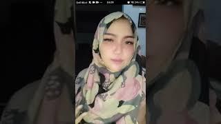 Tante Jilbab Genit