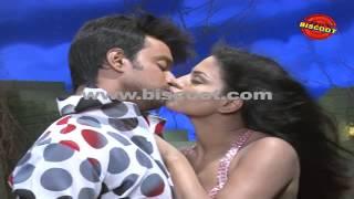 Veena Maliks Lip lock scene leaked I Dirty Picture - Silk Sakkath Maga