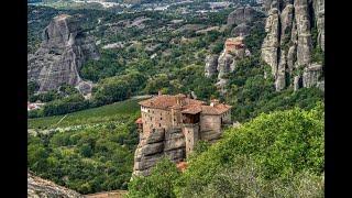 Kota kuno yang hilang dari peradabanarsitektur biara dan castle menyatu dengan alam#unesco