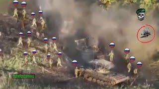 Horrible Ukrainian FPV Drones Mercilessly Blow Up Entire Russian Infantry Entering the Frontline
