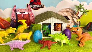 Learn about Dinosaur friends Tyrannosaurus Triceratops  Lessons about friendship  Jurassic World