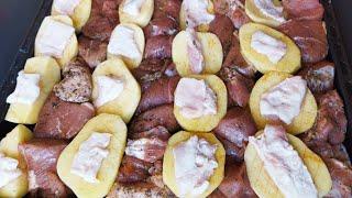 խոզի միսը կարտոֆիլով ջեռոցում՝ համեղ տոնական ուտեստ свинина в духовке pork in the oven