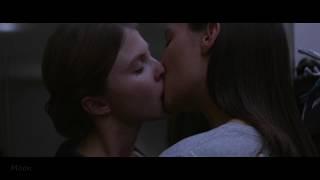 Thelma  Theater Kissing Scene ᴴᴰ