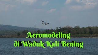 Pesona Pesawat Aeromodeling di Waduk Kali Bening