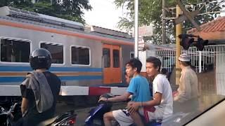 Perlintasan Kereta Api Dipo Bukit Duri