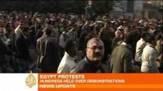 Hundreds held in Egypt protests