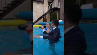 Шокирующее интервью в бассейне